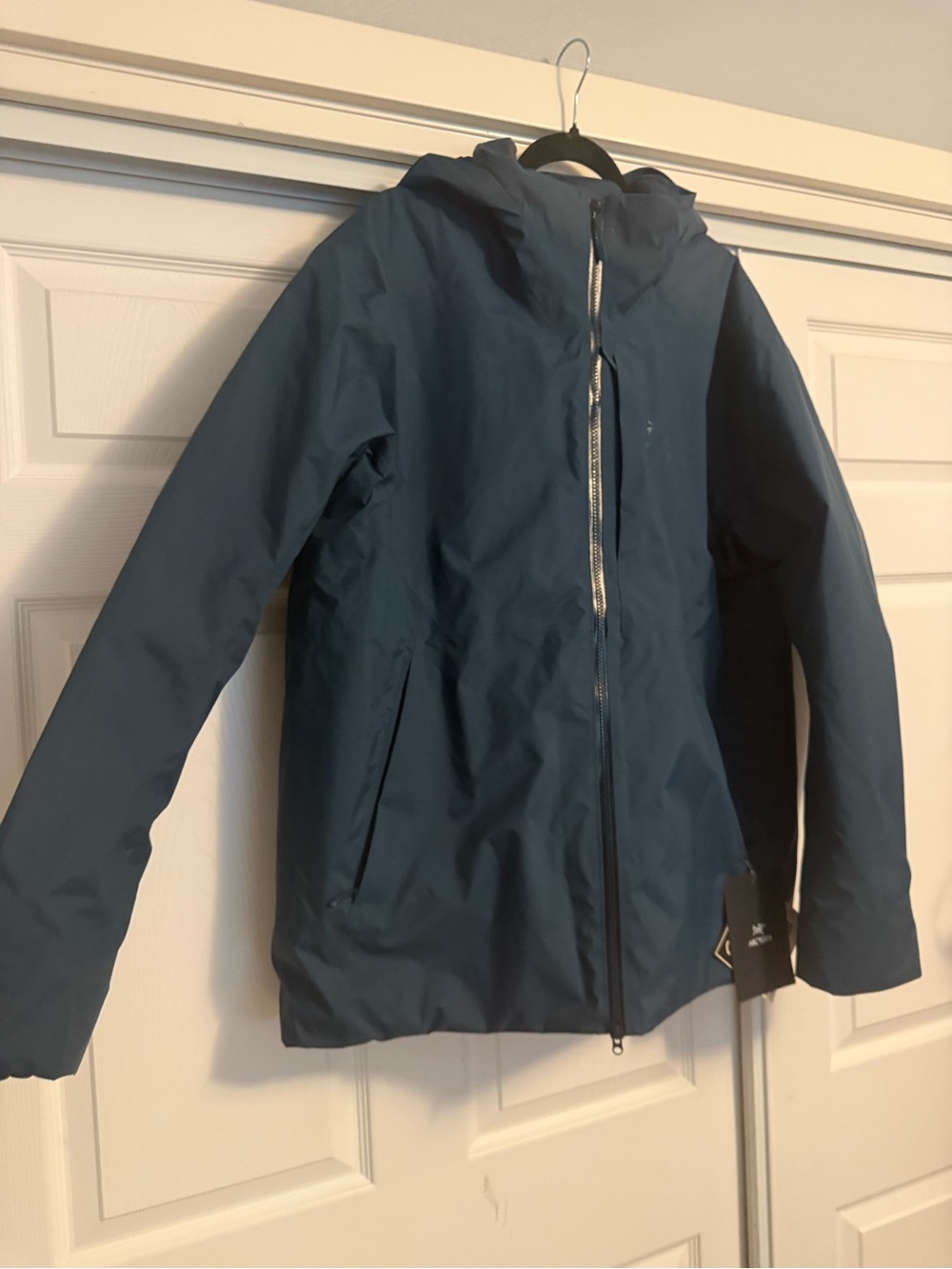 Arc'teryx Men's Navy Blue Waterproof Hooded Jacket